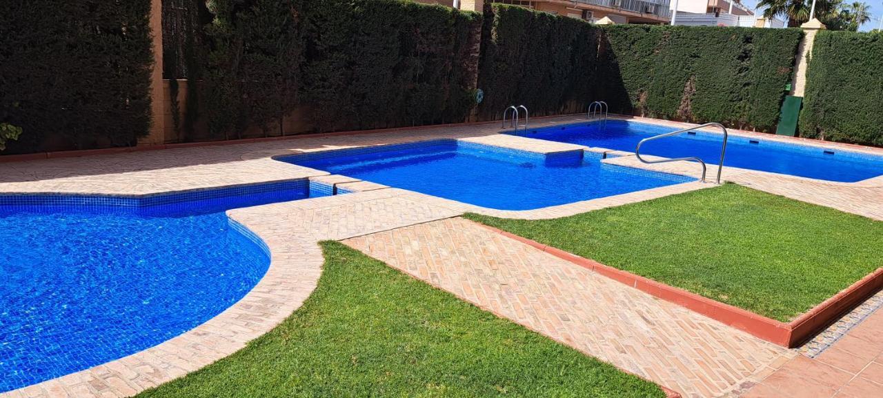 De Don Huberto, Locos Torrevieja